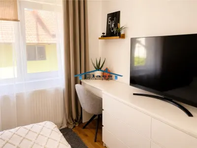 Duplex de vanzare in Floresti | str. Urusagului | 3 dormitoare | terasa , 2 balcoane - foto 2