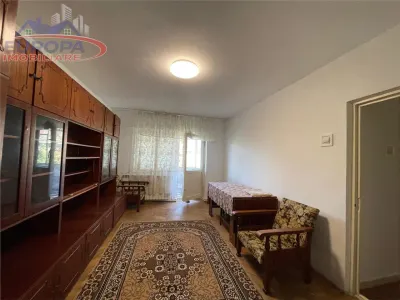 Apartament cu 2 camere de inchiriat zona centrala Tulcea - foto 2