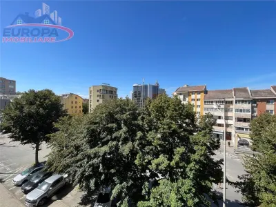 Apartament cu 2 camere de inchiriat zona centrala Tulcea - foto 5