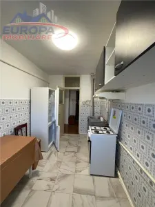 Apartament cu 2 camere de inchiriat zona centrala Tulcea - foto 6