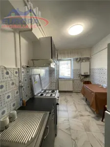 Apartament cu 2 camere de inchiriat zona centrala Tulcea - foto 7
