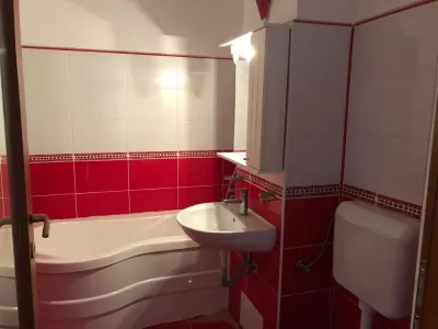 Decomandat, model mare, etaj 3 in bloc anvelopat - foto 7