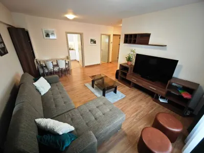 Apartament 3 camere Tătărași – 75mp, 2 băi, etaj 10/11 - Iasi