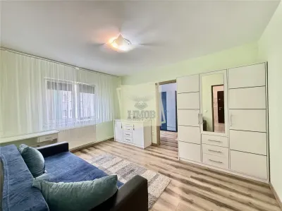 Apartament renovat 2 camere in zona Vaile Aaron - Sibiu