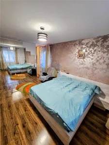 Vila P+M /4 camere, constructie 2015, teren 1000 mp, Varsatura - foto 12