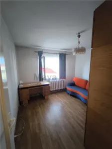 Apartament  3 camere, zona Sensul Vechi - foto 3