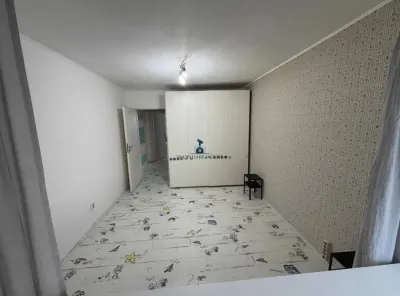 Inchiriere Apartament 3 Camere Semidecomandat Berceni-Gh.Tache - Bucuresti