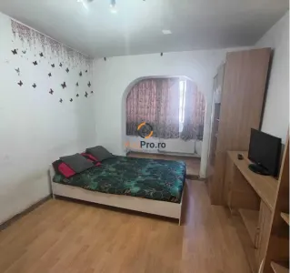 Garsoniera Spatioasa cu Balcon Etaj Intermediar - Timisoara
