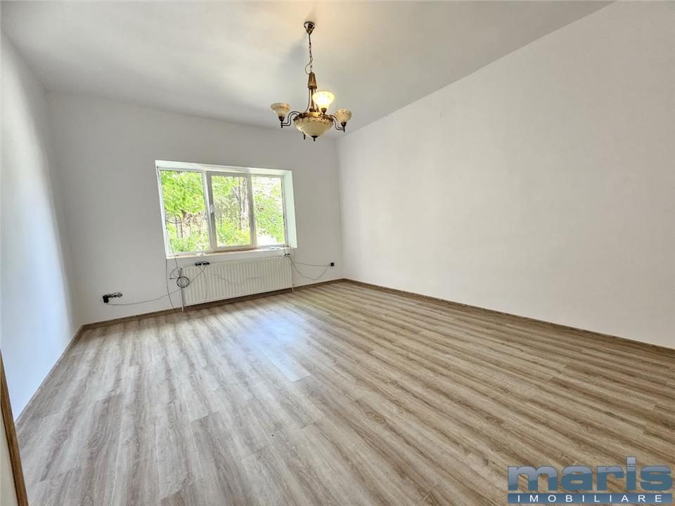 Casa 4 camere, S 110 mp Centru cu panouri pretabil servicii, birouri. - Targu Mures