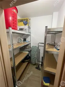 De inchiriat apartament cu 3 camere decomandate si balcon in zona Vasile Aaron din Sibiu - foto 14