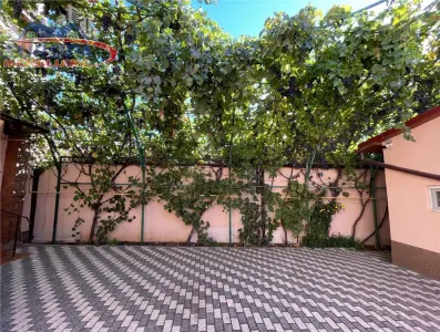 Casa de vanzare P+M zona centrala Tulcea - foto 3