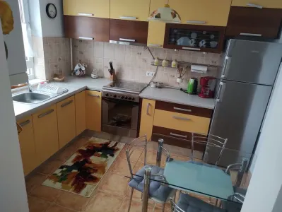Proprietar -inchiriez apartament 2 camere - foto 2