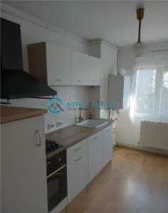 Royal Imobiliare- Vanzare apartament 3 camere, zona Ghe Doja - Ploiesti