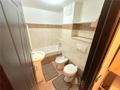 Apartament 2 camere, mobilat si utilat, zona Piata Sud - foto 6