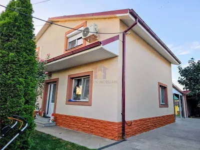 Vila 4 cam 190mp construiti,  2015, teren 1000 mp, Varsatura - foto 2