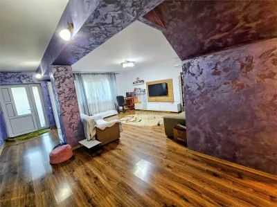 Vila 4 cam 190mp construiti,  2015, teren 1000 mp, Varsatura - foto 22