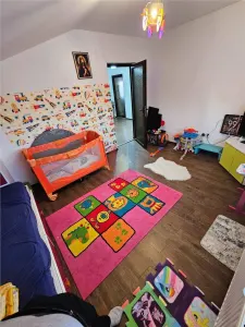 Vila 4 cam 190mp construiti,  2015, teren 1000 mp, Varsatura - foto 6