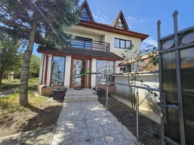 VILA SPATIOASA CU 7 CAMERE | 361 MP CONSTRUITI | TEREN 907 MP | HEMEIUS, BACAU - foto 25