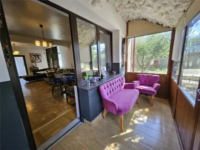 VILA SPATIOASA CU 7 CAMERE | 361 MP CONSTRUITI | TEREN 907 MP | HEMEIUS, BACAU - foto 6