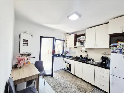 Apartament cu 2 camere decomandat, etaj 1, in Bucium cu parcare - foto 6
