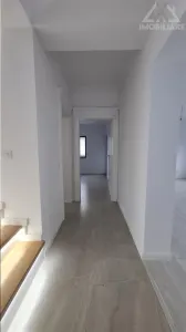 Direct dezvoltator!Casa REDIU,Beci,Teren 400mp,Asfalt,0% Comision - foto 5