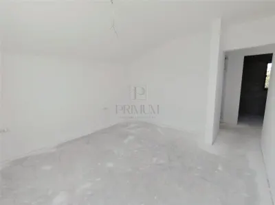 Duplex pe etaj - balcon - personalizare interioara - foto 6