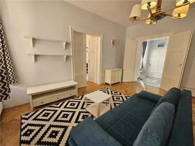 Apartament deosebit cu 2 camere de inchiriat in Centrul Istoric Brasov - foto 16