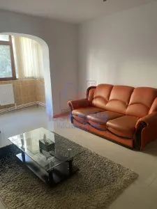 Apartament 2 camere, 40 mp, etaj 2, Dacia - centrala proprie, mobilat si utilat - Iasi