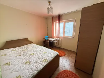 Apartament 2 camere decomandat Podul de Fier - foto 2