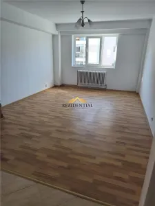 APARTAMENT 3 CAMERE - CENTRAL - foto 4