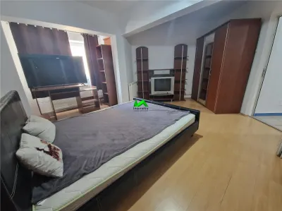 Apartament de vanzare 2 camere decomandate Sibiu Strand - Sibiu