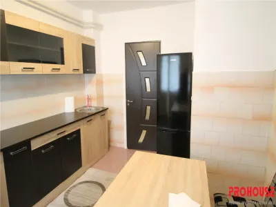 Ultracentral - chirie 2 camere decomandate - etaj 1 - mobilat si utilat - foto 6