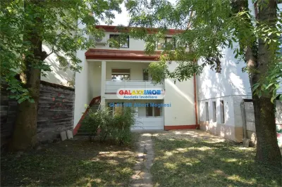Vanzare casa 8 camere renovata integral+gradina Brasov. - foto 6