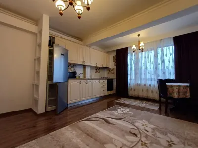 Apartament 3 Camere cu Parcare, AC, Dressing- Vedere Lac Rediu - Rediu
