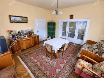 De vanzare casa cu 3 camere, pivnita, garaj si 508 mp teren in Sibiu zona Centrala - foto 16