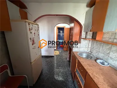 Apartament 2 camere cf 2 decomandat zona Micro 5 - foto 4