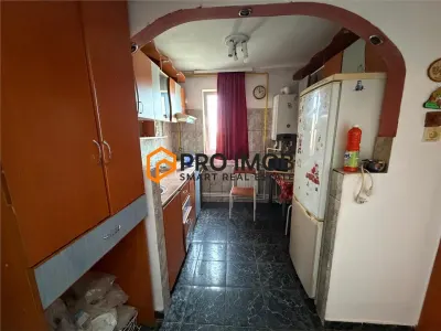 Apartament 2 camere cf 2 decomandat zona Micro 5 - foto 5