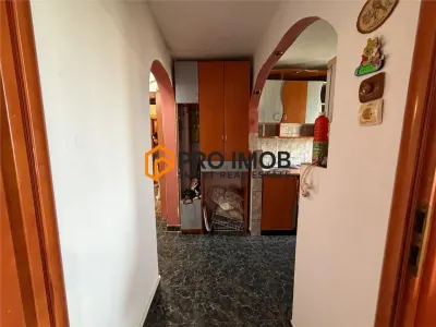 Apartament 2 camere cf 2 decomandat zona Micro 5 - foto 6