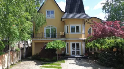 Cladire cu 9 camere de vânzare în Suceava | Obcini | 1.000 mp teren | 499.000 Euro | Comision 0% - foto 4