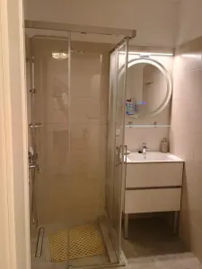 Propietar inchiriez apartmament lux 2 camere in Primaverii - foto 4