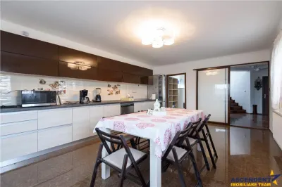 Vila apreciabila, 220 mp, teren 544 mp, confort si intimitate, Harman - foto 15