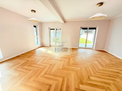 Casa moderna la cheie 4 camere 3 bai si 644 mp teren Selimbar - foto 3