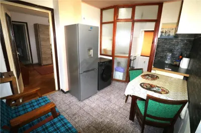 Apartament cu 2 camere, centrala proprie, zona Lipovei - foto 6