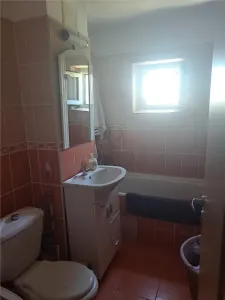 LIPOVEI - 3 CAM | 2 BAI | 2 BALCOANE | RENOVAT | DECOMANDAT | - foto 8