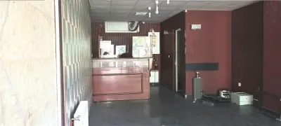 Spatiu comercial cu vitrina cu trafic intens - Complexul Studentesc - Timisoara