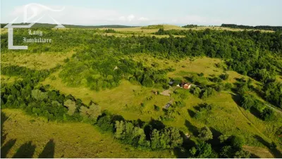 TEREN IN ZONA PITOREASCA LINISTITA - Labasint