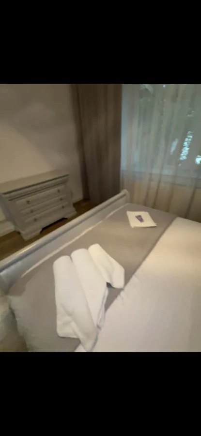 Ultracentral camera libera in apartament decomandat cu 2 camere (5 min UMF) - Iasi