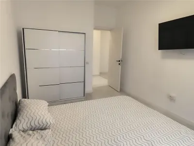 STUDIO PREMIUM ,PRIMA INCHIRIERE , MOBILAT SI UTILAT NOU , COMISION 0% - foto 3