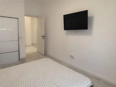STUDIO PREMIUM ,PRIMA INCHIRIERE , MOBILAT SI UTILAT NOU , COMISION 0% - foto 4