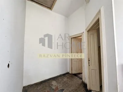 Casa 5 camere, ideal sediu, 409 mp teren, ultracentral ANAF, Ploiesti - foto 11